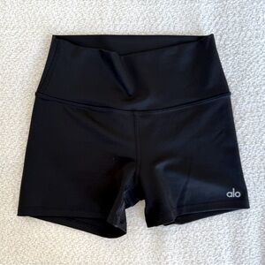 ALO YOGA 3" High-Waist Airlift Short- Black (S)